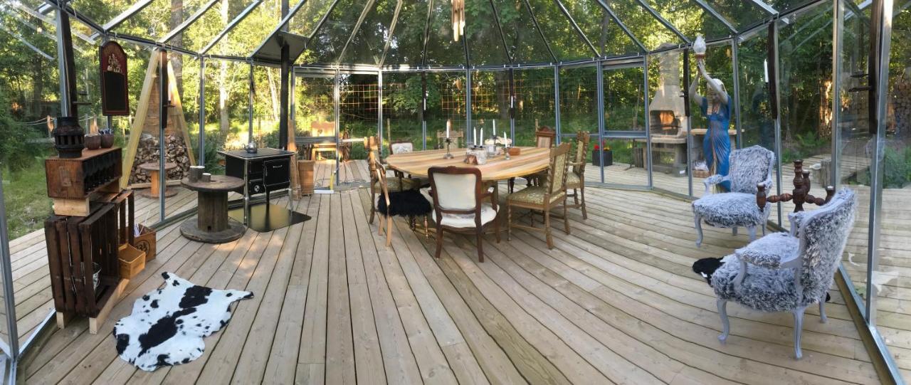 Baeverli Hills Lidkoping Bagian luar foto